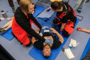 Symulacja trudnej akcji ratunkowej – dla studentów to ćwiczenia przed Mistrzostwami Polski