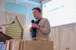 Studenci UMB na rzecz zdrowia psychicznego młodych ludzi. Inauguracja projektu „Oddychaj. Pierwsza pomoc psychologiczna”