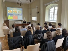 Choroba Alzheimera- dziś i jutro- wykład studenta UMB dla uczniów Zespołu Szkół Katolickich w Białymstoku