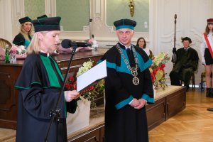 UMB ma 55 nowych magistrów farmacji