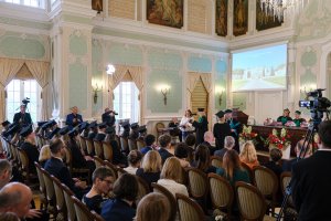 UMB ma 55 nowych magistrów farmacji