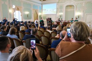 UMB ma 55 nowych magistrów farmacji