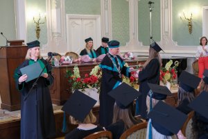 UMB ma 55 nowych magistrów farmacji
