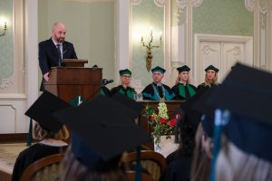 UMB ma 55 nowych magistrów farmacji