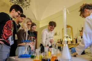 Escape room w Bibliotece UMB. Studenci uratowali Uczelnię przed wirusem Verna!