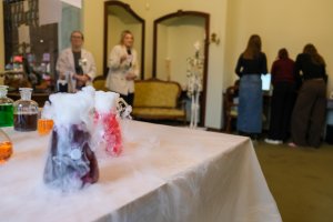 Escape room w Bibliotece UMB. Studenci uratowali Uczelnię przed wirusem Verna!
