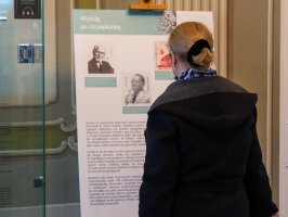 Z Białegostoku do Ameryki – o historii walki z polio – najnowsza wystawa Muzeum UMB i Pałacu Branickich Z Białegostoku do Ameryki – o historii walki z polio – najnowsza wystawa Muzeum UMB i Pałacu Branickich
