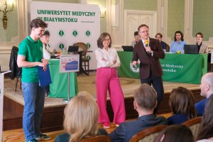 Argumenty jak pociski, kultura jak tarcza. Debata oksfordzka w UMB trzymała w napięciu do ostatniego głosu!