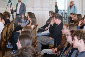 Argumenty jak pociski, kultura jak tarcza. Debata oksfordzka w UMB trzymała w napięciu do ostatniego głosu!