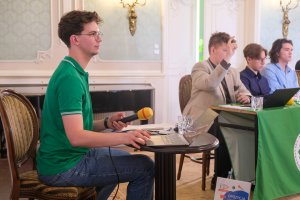 Argumenty jak pociski, kultura jak tarcza. Debata oksfordzka w UMB trzymała w napięciu do ostatniego głosu!