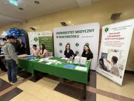 Studenci UMB na Dniu Dziecka w Podlaskim Urzędzie Wojewódzkim Studenci UMB na Dniu Dziecka w Podlaskim Urzędzie Wojewódzkim