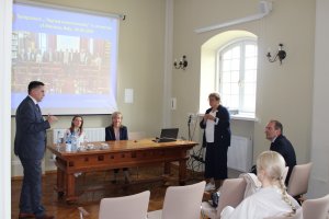 Polish-Italian Symposium about autoimmune thyroid diseases in children Polish-Italian Symposium about autoimmune thyroid diseases in children