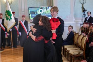 Sukces czy zobowiązanie? Profesury, habilitacje i doktoraty w UMB Sukces czy zobowiązanie? Profesury, habilitacje i doktoraty w UMB