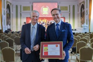 UMB najlepszą uczelnią medyczną w Polsce i w pierwszej dziesiątce wszystkich uczelni akademickich