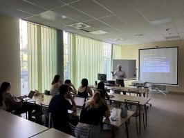 Studenci z uczelni partnerskich EUNICE szkolą się na UMB – relacja ze specjalistycznego kursu „Counterfeit medicines a problem in medical sciences”
