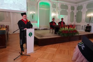 Absolwenci English Division odebrali dyplomy! Graduation ceremony of the class of 2026