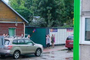 Kiś ogórki, nie emocje – mural z misją na domu studenta UMB