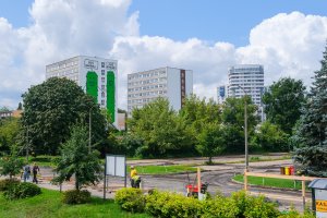 „Kiś ogórki. Nie emocje” – nowy mural na Domu Studenta nr 2 UMB „Kiś ogórki. Nie emocje” – nowy mural na Domu Studenta nr 2 UMB