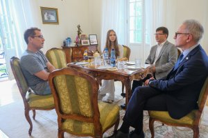 Wnuk rektora prof. Jakuba Chlebowskiego z wizytą w UMB Wnuk rektora prof. Jakuba Chlebowskiego z wizytą w UMB