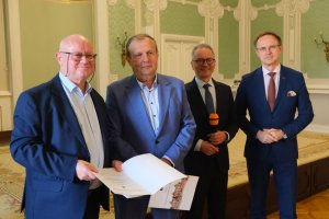 45 lat po dyplomie. Absolwenci rocznika 1981 spotkali się w Auli Magna 45 lat po dyplomie. Absolwenci rocznika 1981 spotkali się w Auli Magna