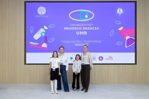Młodzi badacze rozpoczęli rok akademicki 2026/2027 na UMB Młodzi badacze rozpoczęli rok akademicki 2026/2027 na UMB