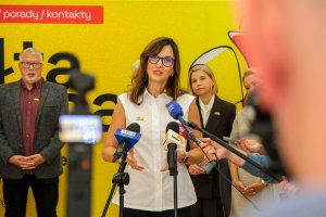 Żółta kanapa przeciw hejtowi - wydarzenie już 3 października Żółta kanapa przeciw hejtowi - wydarzenie już 3 października