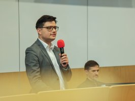 Seniorzy wracają na UMB. Ruszyła 14. edycja Uniwersytetu Zdrowego Seniora Seniorzy wracają na UMB. Ruszyła 14. edycja Uniwersytetu Zdrowego Seniora