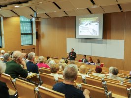 Seniorzy wracają na UMB. Ruszyła 14. edycja Uniwersytetu Zdrowego Seniora Seniorzy wracają na UMB. Ruszyła 14. edycja Uniwersytetu Zdrowego Seniora