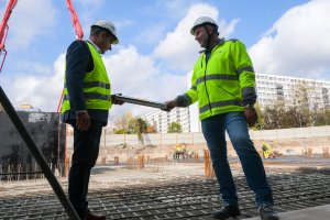 Kamień węgielny pod blok poradni UDSK wmurowany Kamień węgielny pod blok poradni UDSK wmurowany