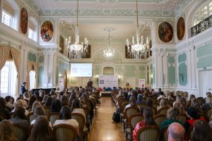 NAWA na UMB o perspektywach umiędzynarodowienia polskich uczelni wyższych NAWA na UMB o perspektywach umiędzynarodowienia polskich uczelni wyższych