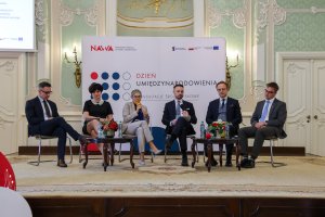 NAWA na UMB o perspektywach umiędzynarodowienia polskich uczelni wyższych NAWA na UMB o perspektywach umiędzynarodowienia polskich uczelni wyższych