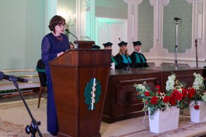 Absolwenci analityki medycznej i kosmetologii UMB odebrali dyplomy Absolwenci analityki medycznej i kosmetologii UMB odebrali dyplomy