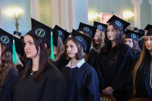 Absolwenci analityki medycznej i kosmetologii UMB odebrali dyplomy Absolwenci analityki medycznej i kosmetologii UMB odebrali dyplomy