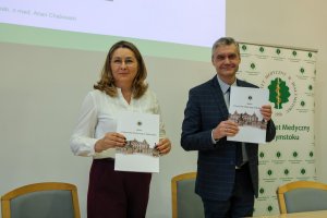 Kolejna umowa o współpracy UMB i I LO w Białymstoku Kolejna umowa o współpracy UMB i I LO w Białymstoku
