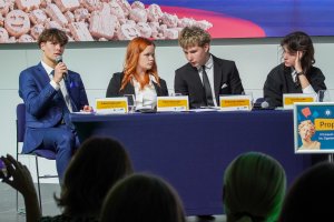 II Debata nie/akademicka: Jak świat wirtualny uzależnia