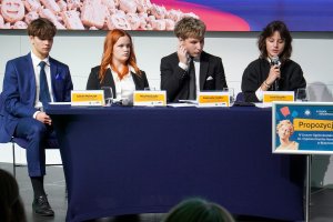 II Debata nie/akademicka: Jak świat wirtualny uzależnia