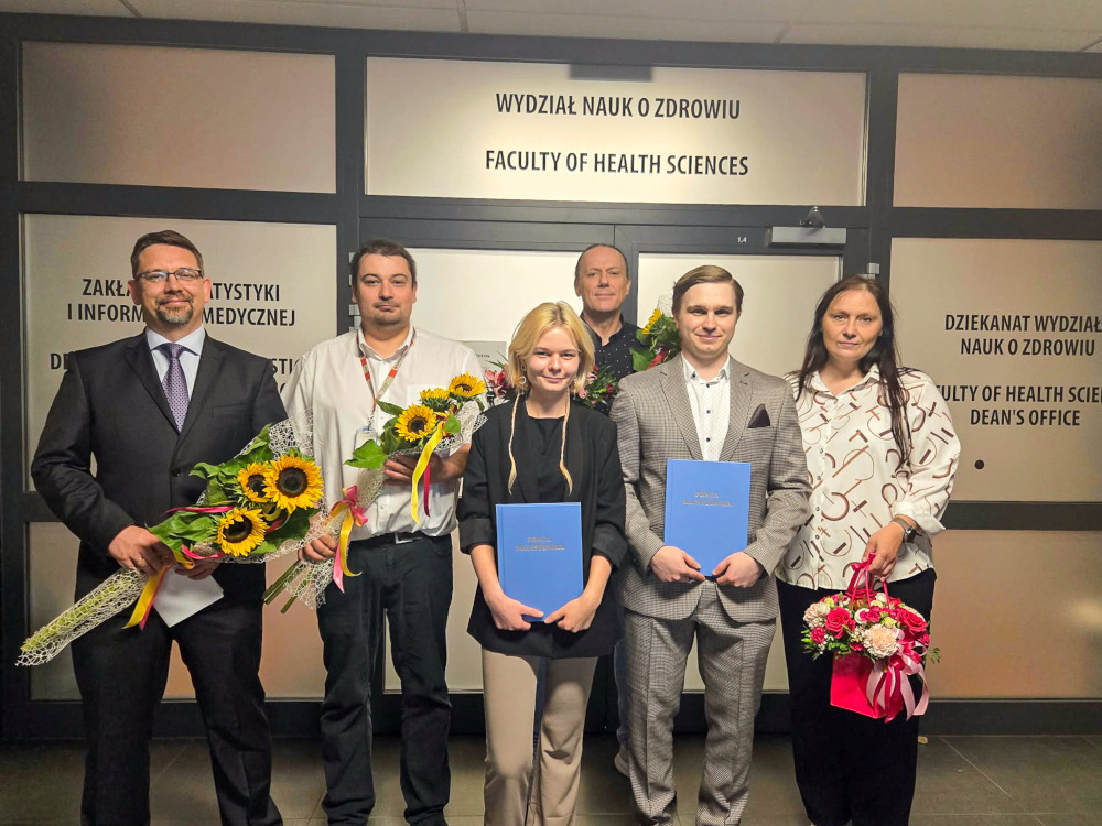Link: Pierwsi absolwenci międzynarodowej Biostatystyki UMB