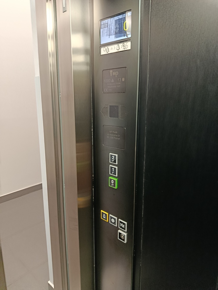 Opis alternatywny znajduje się w treści