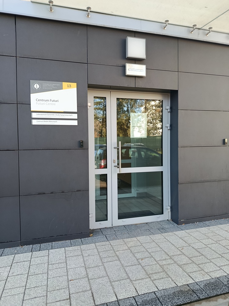 Opis alternatywny znajduje się w treści