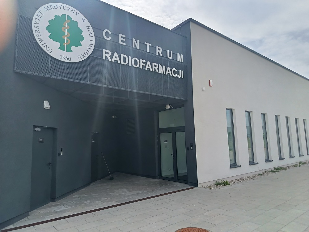 Opis alternatywny znajduje się w treści