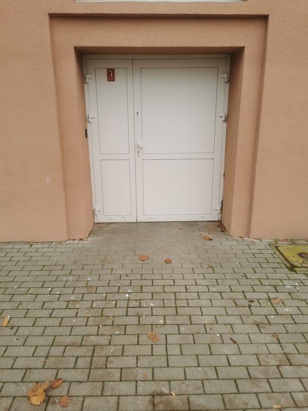 Opis alternatywny znajduje się w treści.