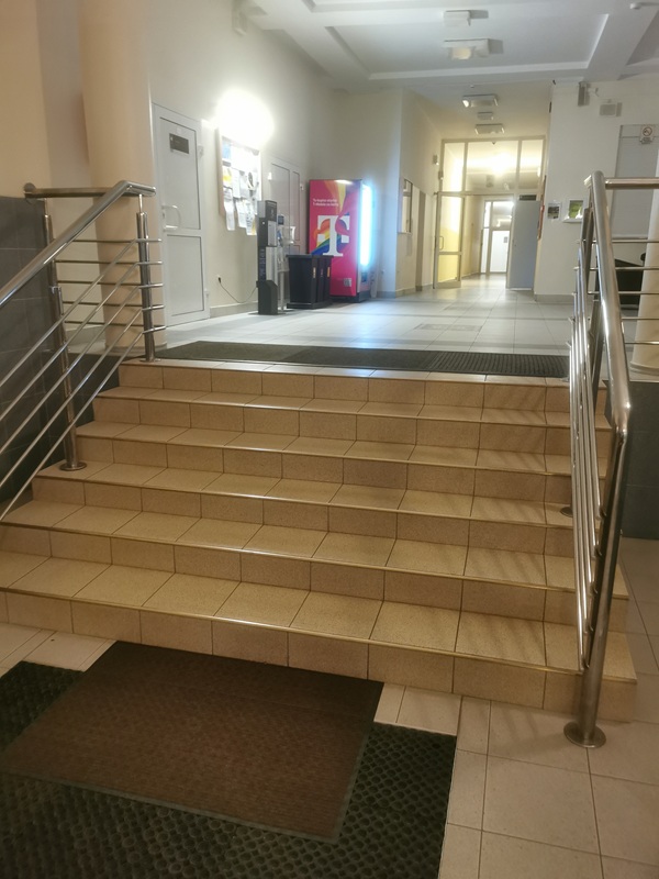 Opis alternatywny znajduje się w treści.