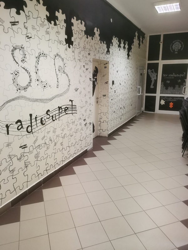 Opis alternatywny znajduje się w treści.