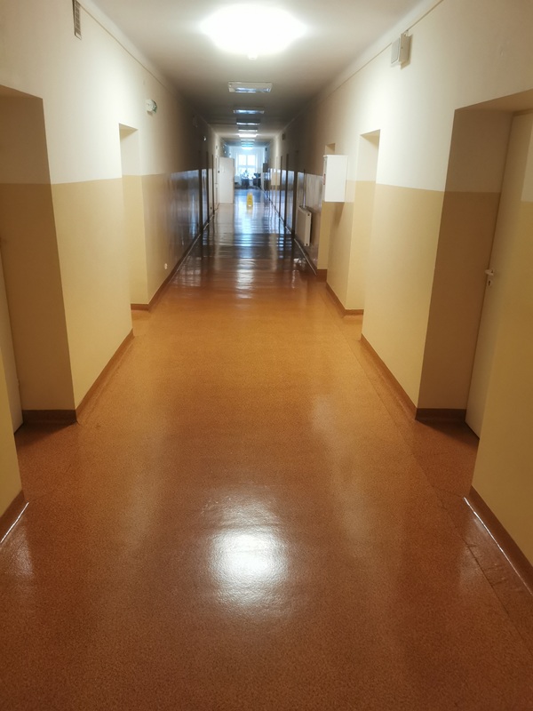 Opis alternatywny znajduje się w treści.