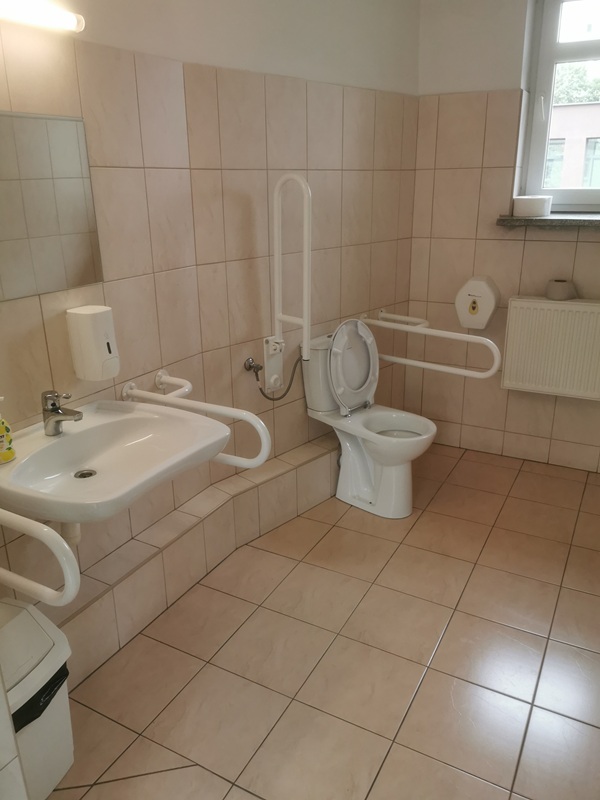 Opis altenatywny znajduje się w treści.