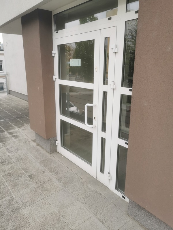 Opis altenatywny znajduje się w treści.