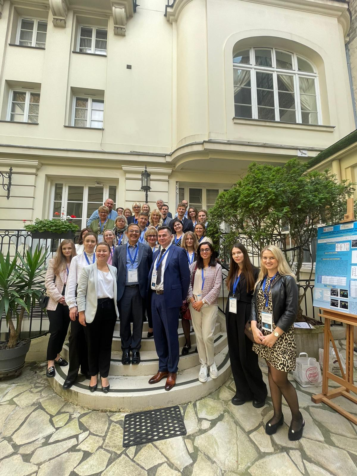 członkowie zespołu badawczego z polski i włoch