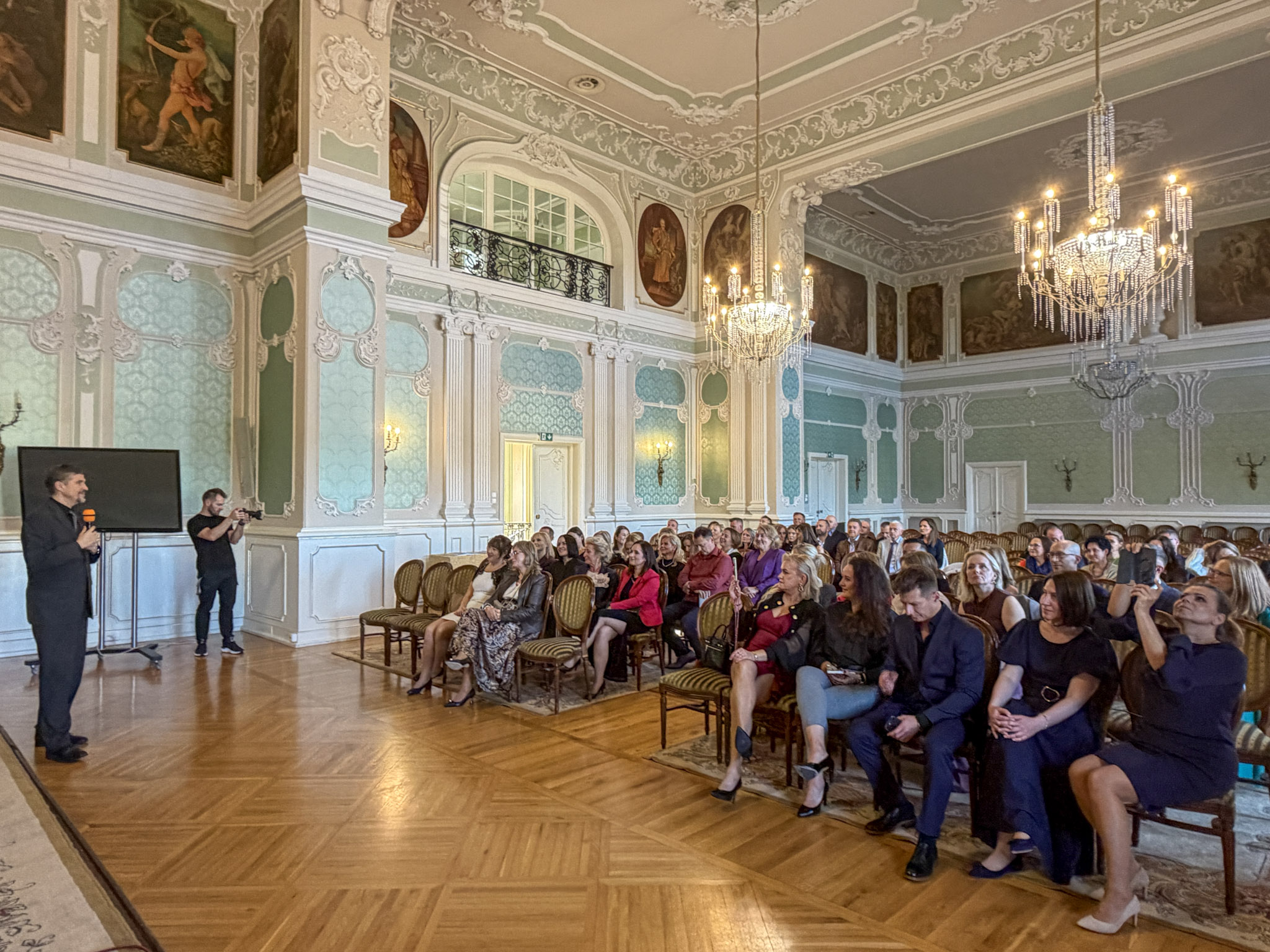 Link: Srebrny jubileusz absolwentów kierunku lekarsko-dentystycznego