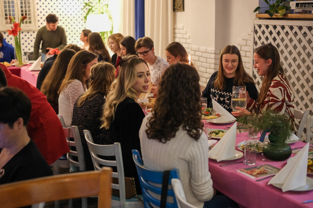 Link: Erasmusowe spotkanie wigilijne w UMB – świąteczne tradycje w międzynarodowym wydaniu