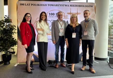 Link: Nagroda i jubileuszowy medal dla naukowców UMB na Zjeździe Polskiego Towarzystwa Mikrobiologów